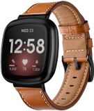 Strap-it Echt Leren Bandje met Gespsluiting – Geschikt voor Fitbit Versa 3 / Versa 4 / Sense / Sense 2 – Bruin