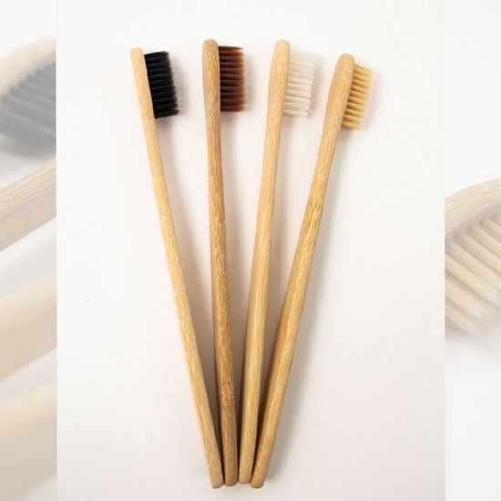 Chimb Bamboo - Bamboe Ecologische Tandenborstel â€“ Set van 4 stuks - Volwassen â€“ Recyclebaar en Biologisch afbreekbaar â€“ Toothbrushes