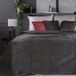 Eurofirany Deniz Bedsprei, fluweel, metalen naad, gewatteerde deken, sprei, quilt, elegant, glamour, slaapkamer, logeerkamer, lounge, zwart + goud, 220 x 240 cm