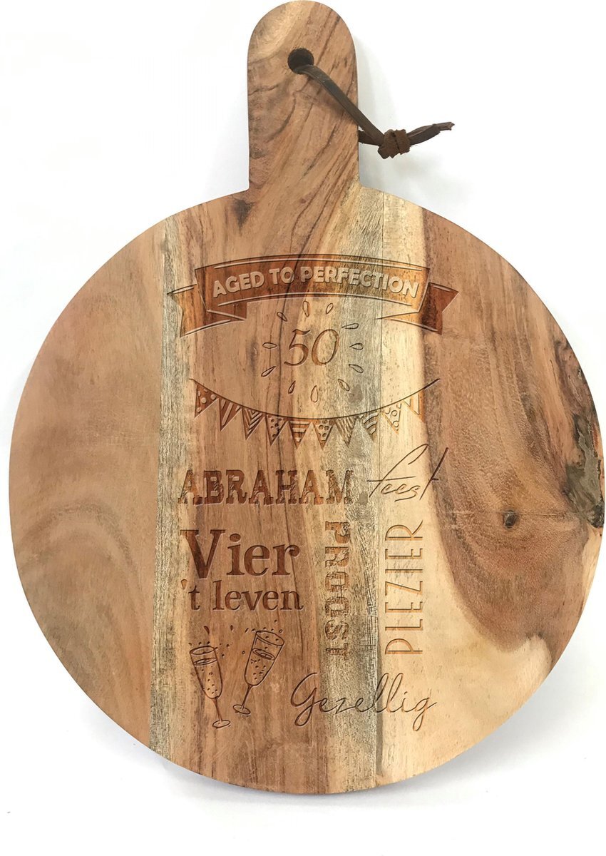 SandD-art Ronde snijplank/hapjesplank met tekst gravure ABRAHAM. Origineel cadeau voor een man die 50 jaar wordt. Het formaat is 40x30cm incl. handvat en 30cm doorsnede excl. handvat