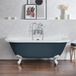 Hudson Reed Baignoire îlot rétro à poser au mur – 168,5 x 78 cm – Bleu – Pieds blancs – Richmond