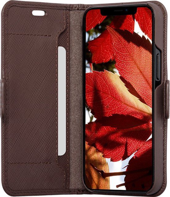 Dbramante1928 Milano Book Case voor iPhone 12 / 12 Pro - Leer - Dark Chocolate