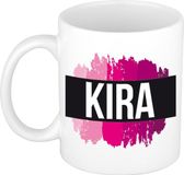 Bellatio Decorations Kira naam cadeau koffie mok - beker - met roze verfstrepen - 300 ml - wit