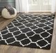 Safavieh Hedendaagse Indoor Flatweave rechthoekige vloerkleed, Dhurrie collectie, DHU554, in zwart/ivoor, 91 X 152 cm