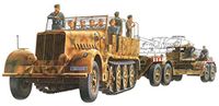 TAMIYA 300035246-1:35 WWII speciaal motorvoertuig 9 Famo met dieplader (12), bruin, zwart, groen