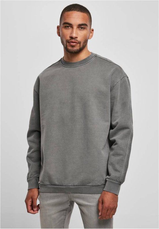 Urban Classics Heavy Terry Garment Dye Crewneck Sweater - Men - Grey - M