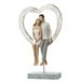 GILDE Decoratieve figuur liefdespaar sculptuur liefde cadeau voor koppels – huwelijkscadeau voor vrouwen – decoratieve figuren woonkamer modern – kleuren: zilver wit – hoogte 26 cm