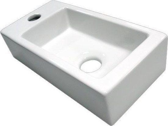 Best Design Class Fontein 36x18x9cm Wit Keramiek 1 Kraangat Modern