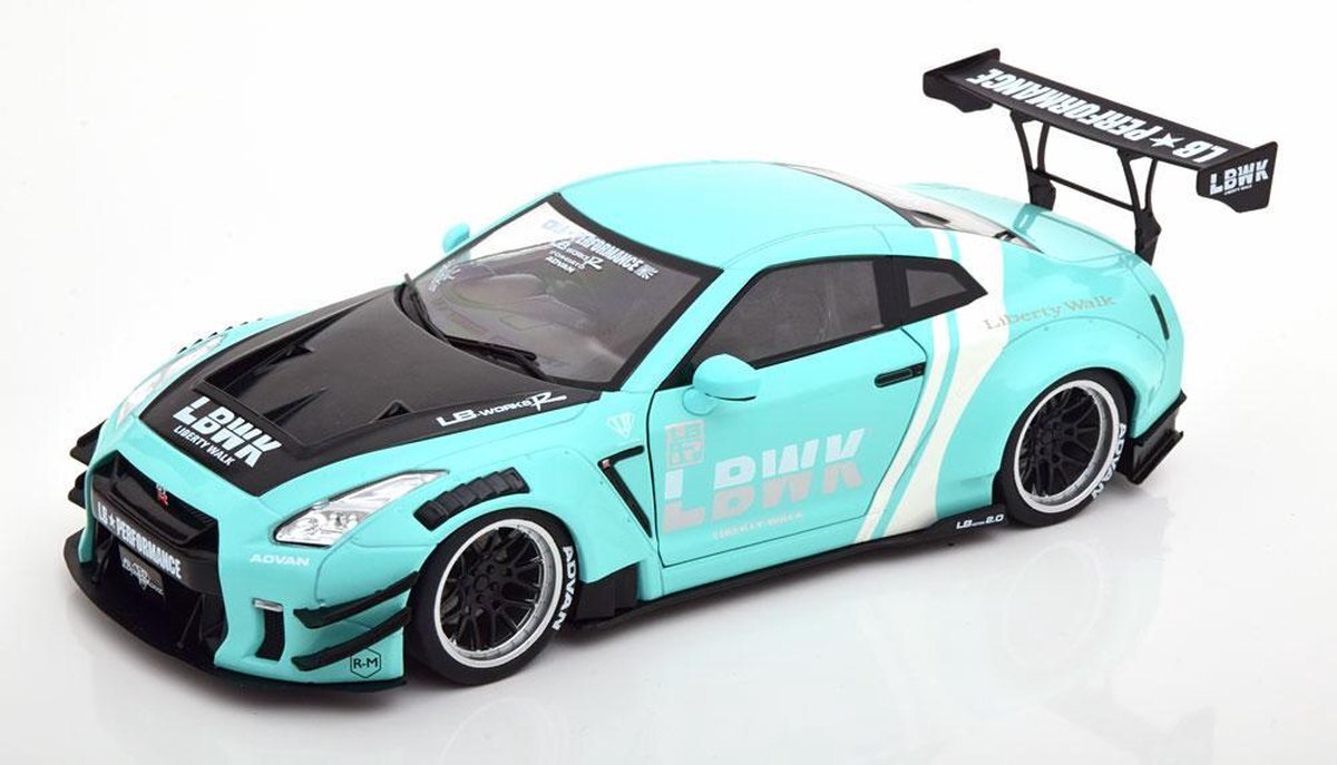 NISSAN GTR35 Liberty Walk LB Works Type 2 - 1:18 - Solido