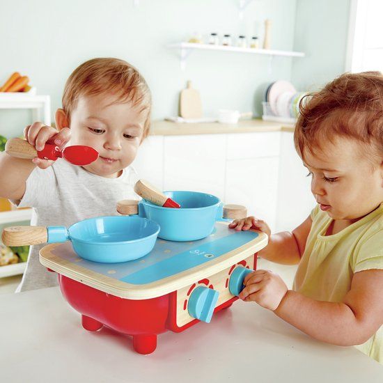 Hape Houten Keukenspeelgoed Fornuis met Accessoires - Speelkeuken voor Peuters vanaf 18 Maanden