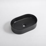 QeramiQ Arto waskom - 49.5x31.5x13cm - geribbeld - ovaal - keramiek - mat zwart