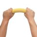 CanDo Handoefenapparaat Twist-n-Bend - vingerversterker CanDo flexibele oefenstaaf, trainingsstaaf, geel (zeer licht), 30 cm, 10-1511