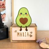 WONDEE Gepersonaliseerde lamp van hout met naam - nachtlampje voor kinderen van avocado, cadeau voor pasgeborenen jongens en meisjes, doopcadeau voor meisjes en jongens, gepersonaliseerde cadeaus voor