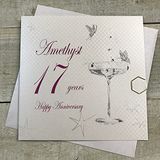 Witte White Cotton Cards Witte katoenen kaarten Happy Amethyst' 17 Jaar, Handgemaakte Anniversary Card (Coupe Glas, Code bd117)