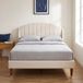 Lit double adulte 140x190 cm avec sommier, tête de lit capitonnée, velours, style moderne, beige