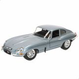 Bburago Jaguar E-Type Coupe 1961 1:18 Zilver