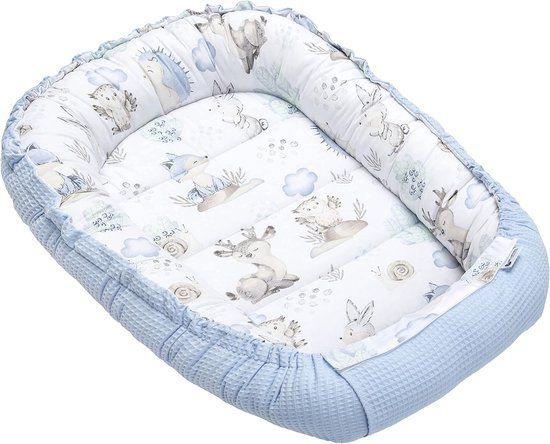 Medi Partners Babynest Knuffelnest 100% Katoen Wafel Reisbedje Voor baby's Zuigelingen 100x60x15cm Veilige sluiting (Hert en egel met lichtblauw Wafel)