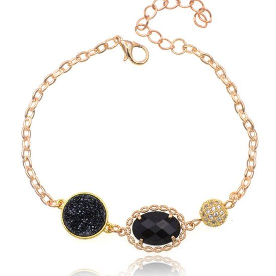 Deja Jewels Goudkleurige verstelbare dames armband met zwart glassteen