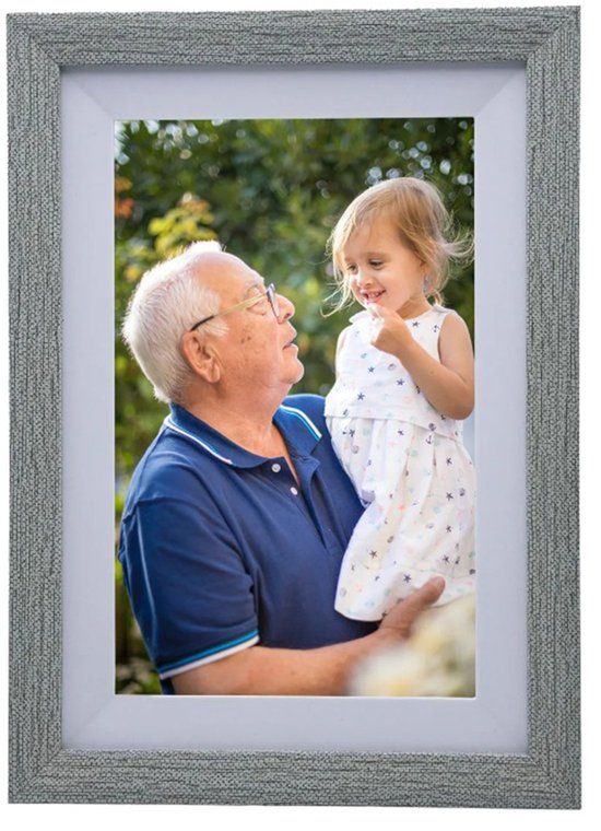 Pora&co Digitale fotolijst met WiFi en Frameo App - 10.1 inch - HD+ IPS Display - Zwart/Zilver - Micro SD - Touchscreen