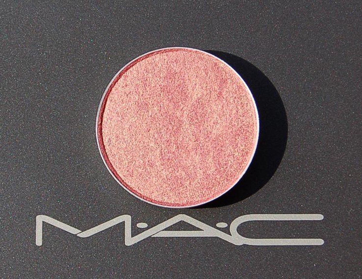 M.A.C Cosmetics MAC refill eyeshadow - Expensive Pink A74