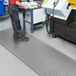FLOORDIREKT Tapis anti-fatigue - Softer-Work-Mat - Tapis d'atelier - Gris - 120 x 300 cm