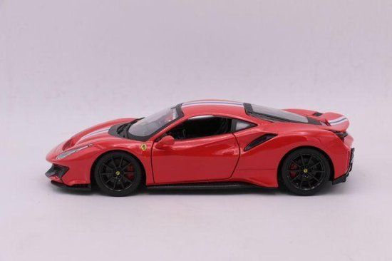 Bburago Ferrari 488 Pista 2018 - 1:24 Scale Model Car - Red