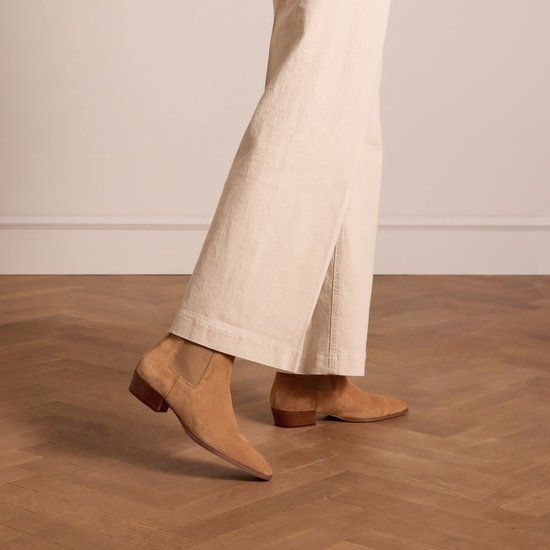Manfield - Dames - Beige suède chelsea boots - Maat 38