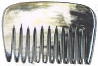 Golddachs Hoorn Afro kam 10 cm