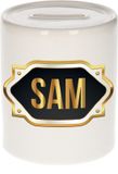 Bellatio Decorations Shoppartners Bv Spaarpot met voornaam Sam - wit - met goud/zwart embleem - 8 x 9 cm - keramiek - met afsluitdop - cadeau verjaardag