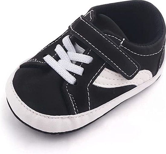 Baby Sneakers - Black - Size 18-19 (0-6 months)