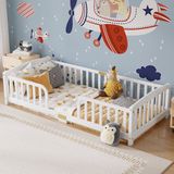HAUSS SPOLE Kinderbed 90x200 cm - Vloerbed Met Veiligheidshekje en Centrale Instap - Zonder Matras - Voor Kinderkamer - Grenenhout - Wit