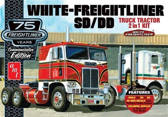 AMT 1:25 White Freightliner 2-in-1 SD/DD Cabover Tractor Plastic Model Kit