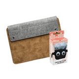 Laptophoes Pilatus Laptophoes voor 14 inch (14 inch) pilatus caramel + airpod haakpop