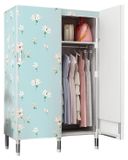 Armoire à vêtements portable en toile avec porte ouverte