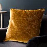 Paoletti Bloomsbury Cut Velvet Piped Feather Rich gevuld kussen