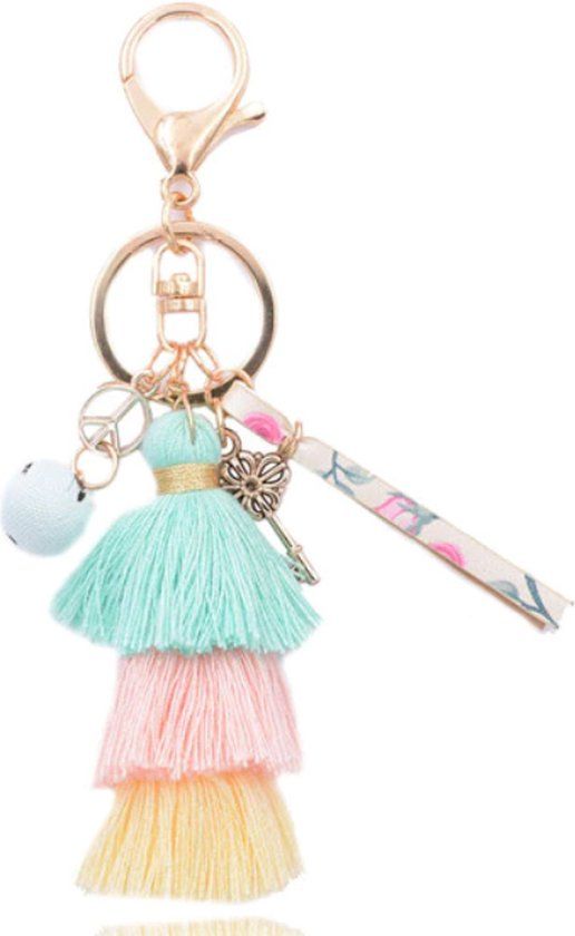 Deja Jewels Lookinggoodtoday Handgemaakte goudkleurige Boho sleutelhanger met kwastjes en schelp
