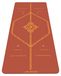 Tapis de yoga terre cuite avec aide à l'alignement et surface antidérapante