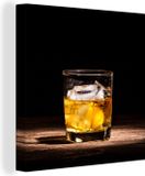 OneMillionCanvasses Canvas Schilderij Whiskey - Alcohol - Glas - 90x90 cm - Wanddecoratie
