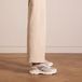 Manfield - Dames - Beige leren sneakers suède details - Maat 38