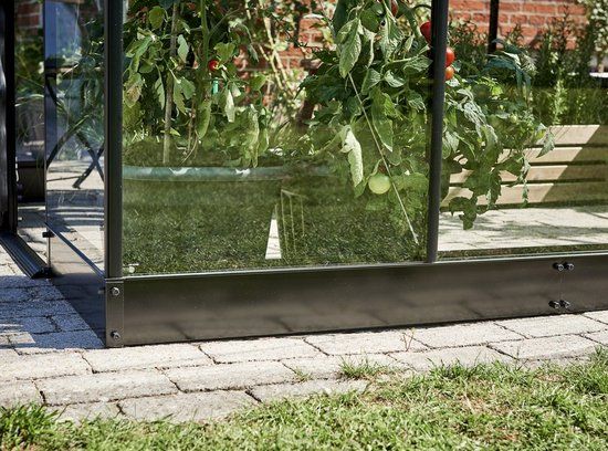 Royal Well Fundering Qube LT 612, zwart