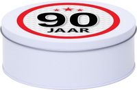 Merkloos Leeftijd Snoeptrommel - koektrommel Cadeau - wit - rond blik - met 90 jaar sticker - Cadeauverpakking - verjaardag