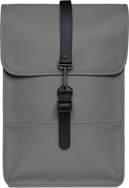 Rains Trail rugzak met 15 inch laptopvak en waterafstotende coating