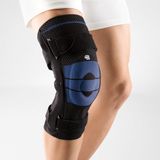 Bauerfeind GenuTrain S Pro Kniebrace - Instelbare Scharnieren - Kniebandage - Knie Support - Maat 3 - Links - Zwart