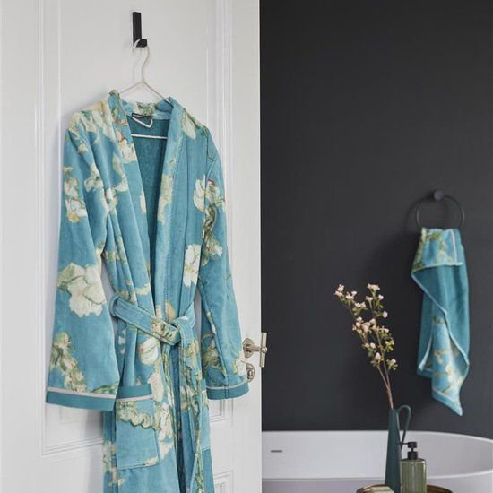 Beddinghouse x Van Gogh Museum Blossom Badjas - Blue - Unisex - Maat M