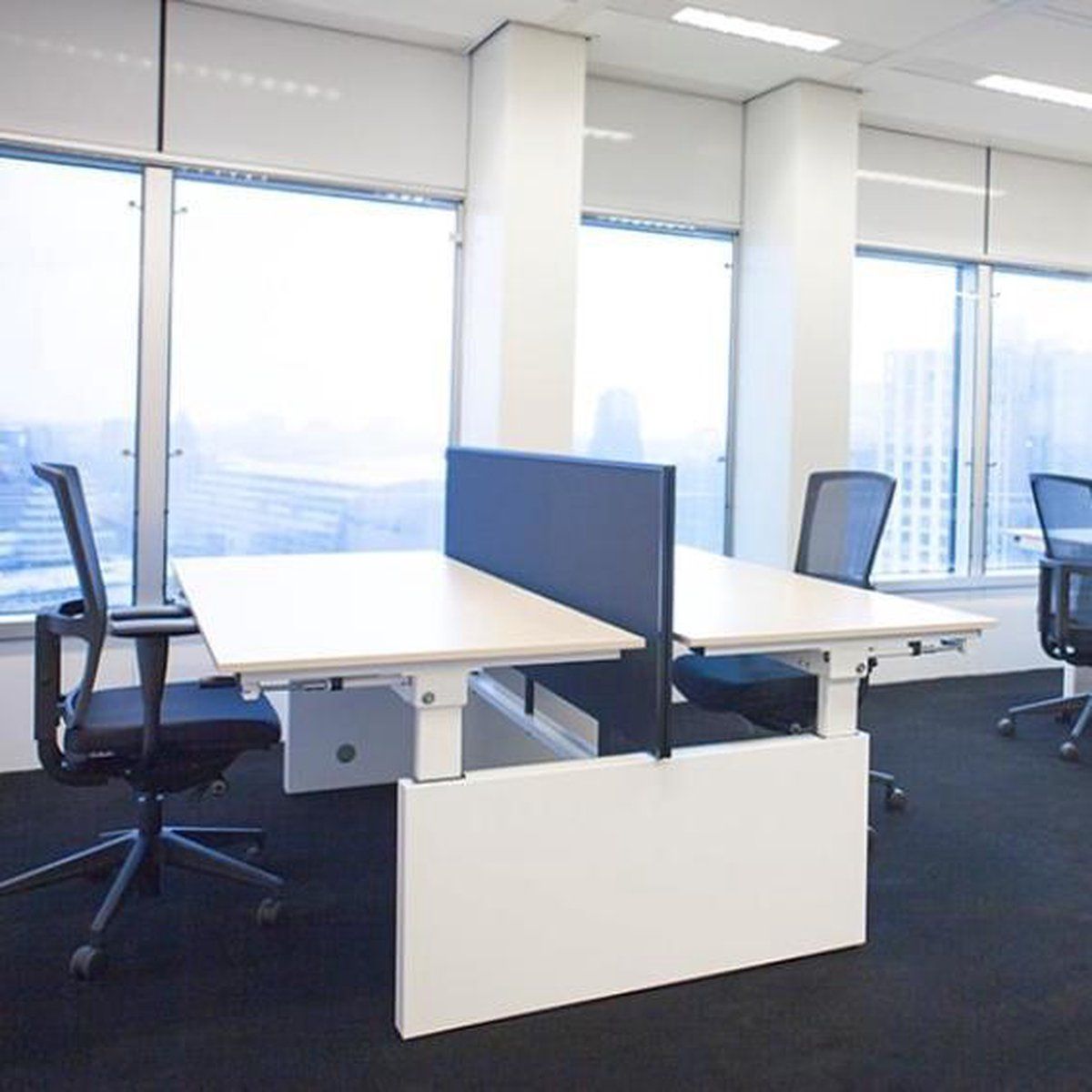 Schaffenburg Bureaustoel Serie 300 - Zwart Mesh Rug - Zwarte Stof Zitting - NEN-EN 1335