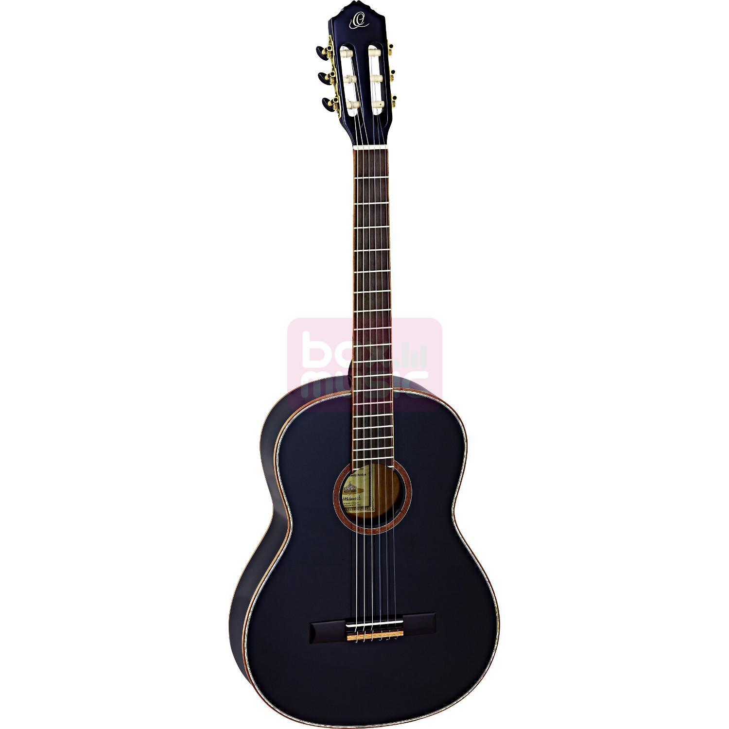 Ortega Family Series R 221 SNBK klassieke gitaar zwart met gigbag