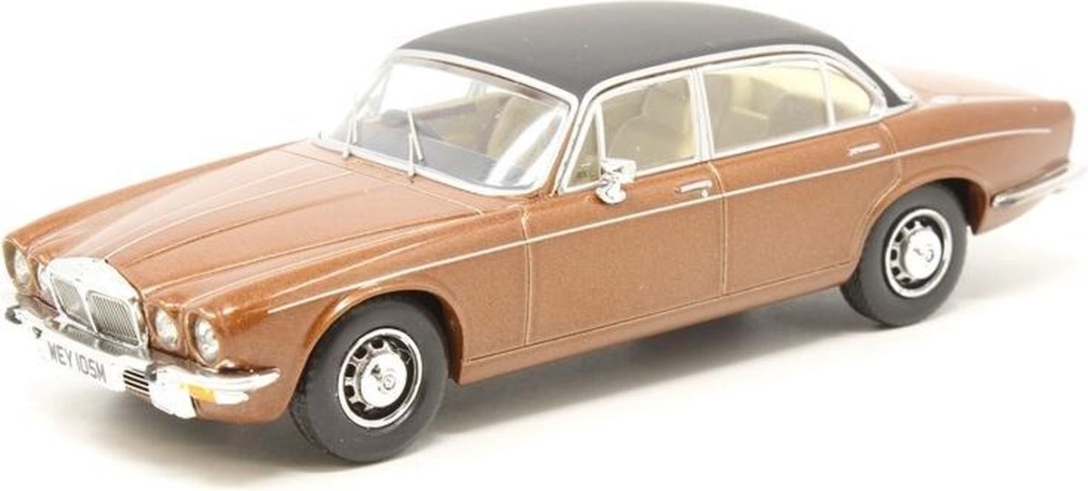 Corgi Double Six Series 2 Vanden Plas - 1:43 - Vanguards