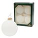 Dekohelden24 Lauschaer Kerstboomversiering, boomballen geeist, dennenboomballen sneeuw, set van 4 ballen Lauscha effen mat geeist, 8 cm, met gouden krontjes + 50 snelhangers in goud.
