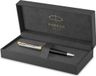 Parker Sonnet balpen | Messing + opake zwarte lak | Medium punt met zwarte inkt | Geschenkdoos