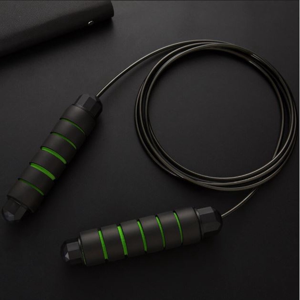 Go Go Gadget Verzwaard springtouw - verstelbaar - foam handgrepen - fitness - krachttraining - zwart/groen